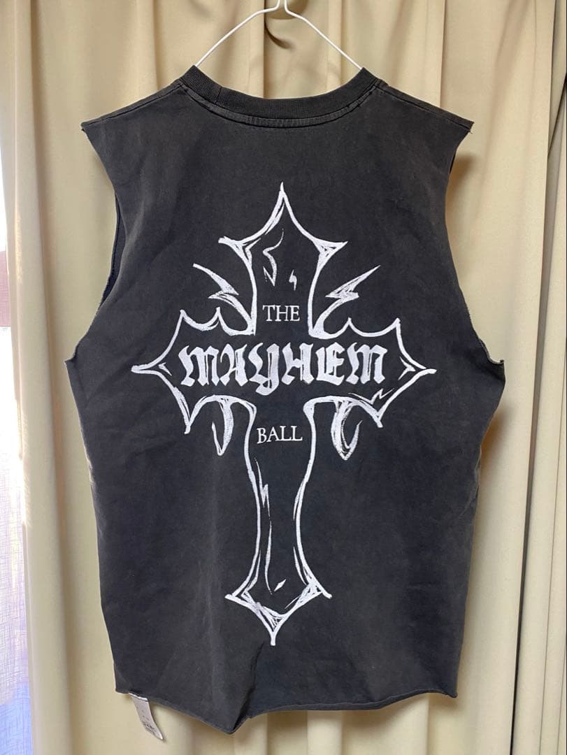 LADY GAGA ノースリーブTシャツ 本人着用と同型？