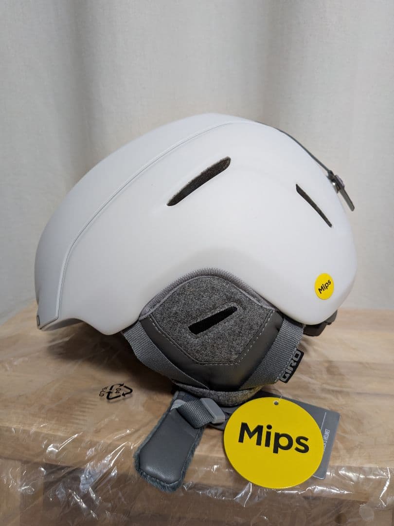 【新品】GIRO AVERA MIPS AF　レディースM　アジアンフィット