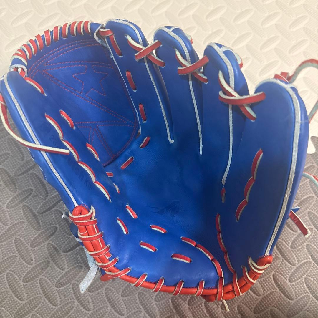 アルティス　硬式　投手用　ダッチキップレザー