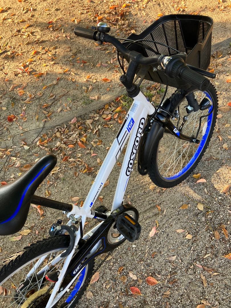 キッズ自転車　22インチ　広島県域一部を除き、引取り、配送限定(無償)