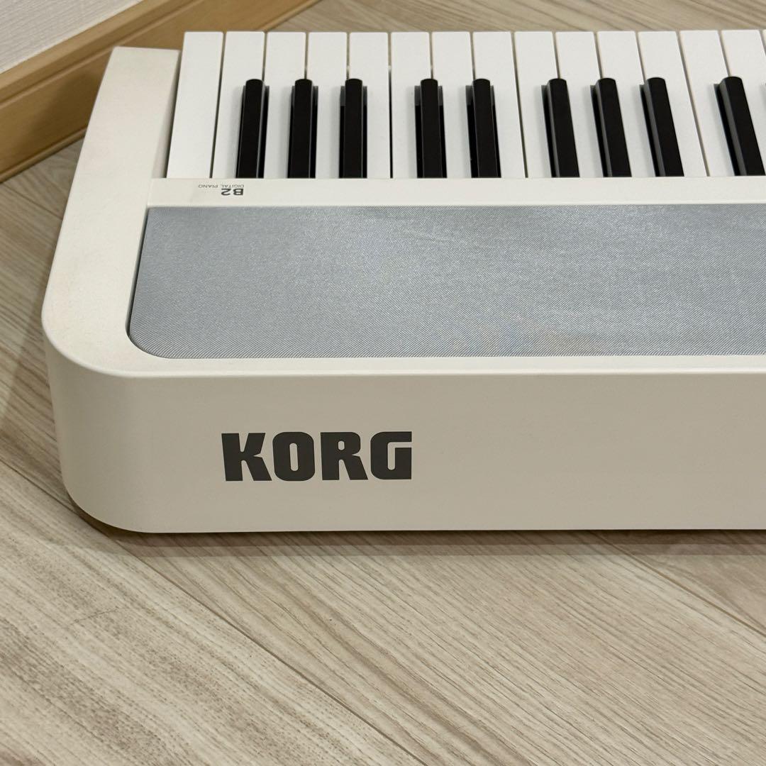 KORG 電子ピアノ B2 21年製 ホワイト スタンド付き 送料込み