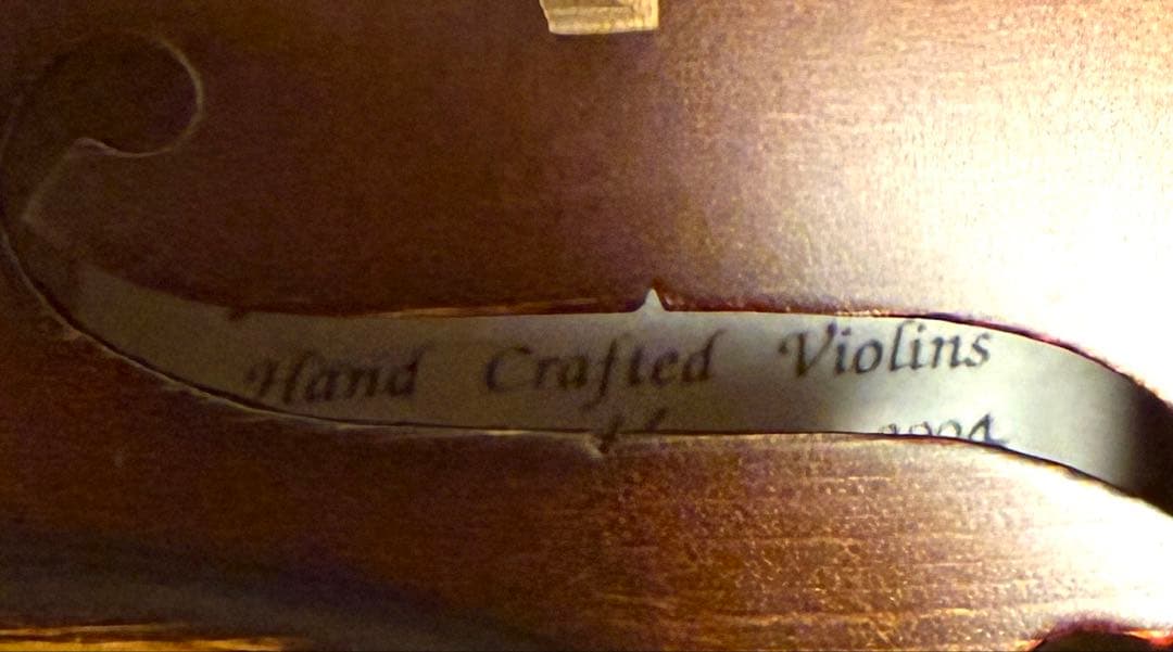 木製1/8バイオリン本体　弓新品付き　松脂・ケース付き