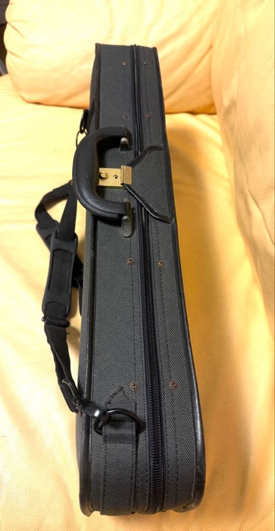 木製1/8バイオリン本体　弓新品付き　松脂・ケース付き