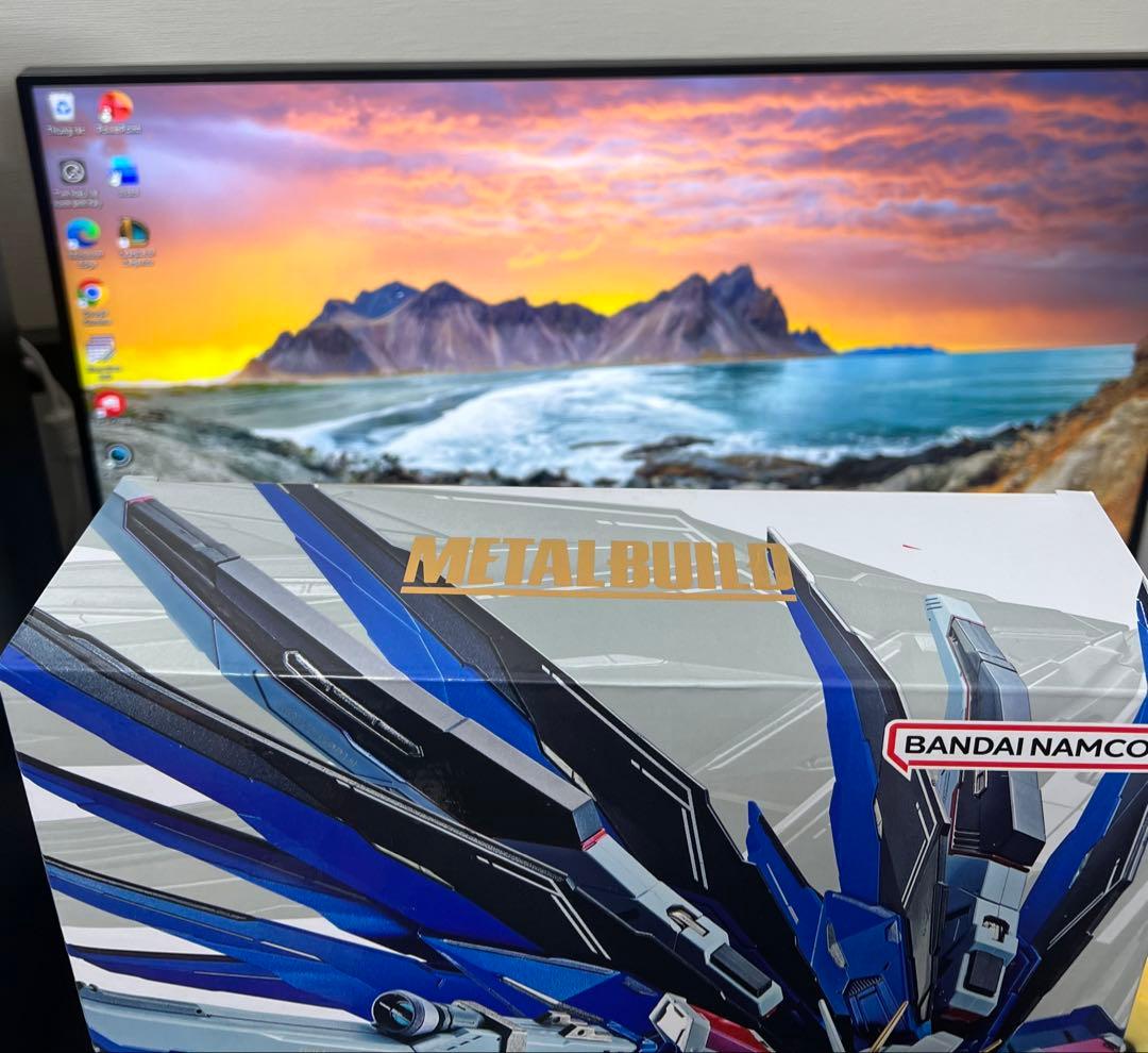 【新品未開封】LBUILD FREEDOM GUNDAM CONCEPT