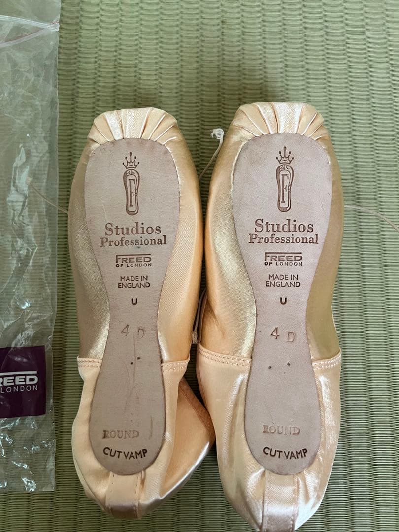 フリード　トウシューズ