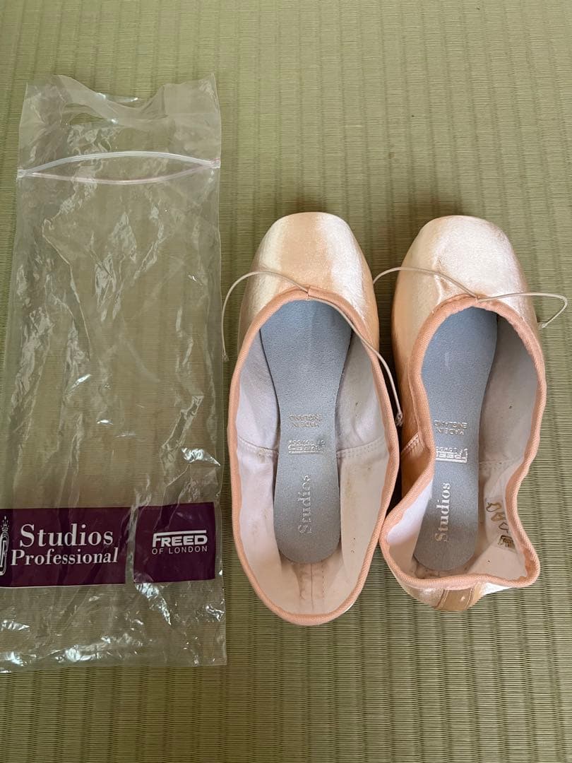 フリード　トウシューズ