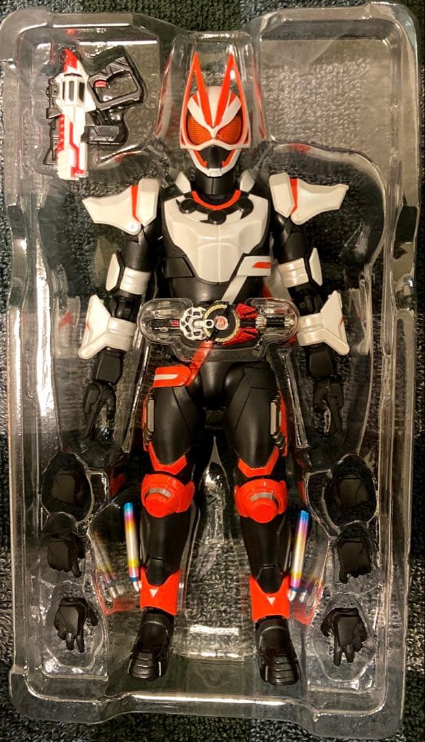 仮面ライダーギーツ　マグナムブースト　エントリーレイズ　S.H.Figuarts