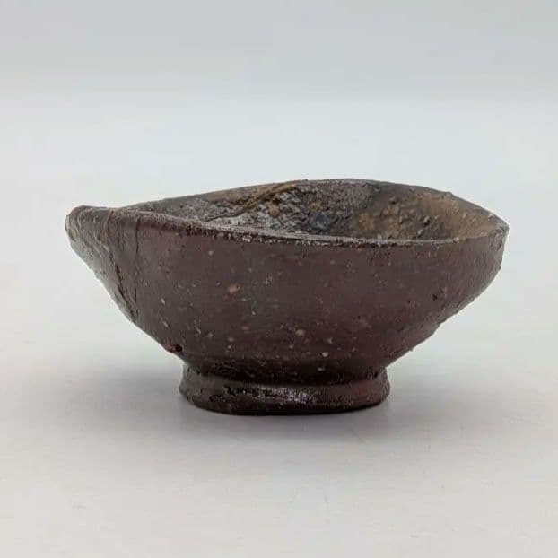 隠崎隆一 備前焼 酒呑 共箱共布 ぐい呑 酒器 酒盃 酒杯 食器 お猪口 在銘