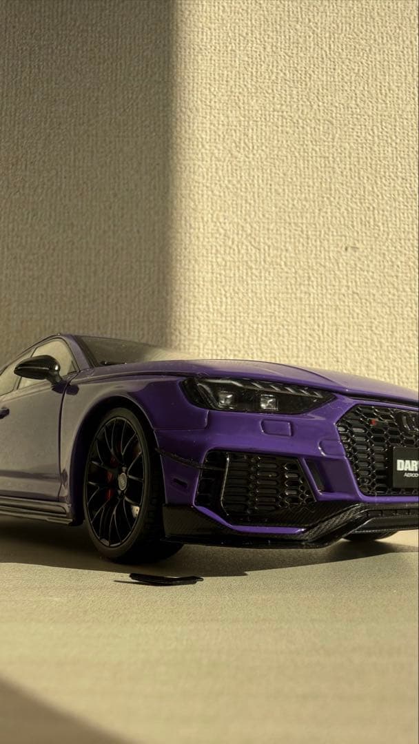 Kilo Works 1/18 アウディ RS4 Darwin Pro