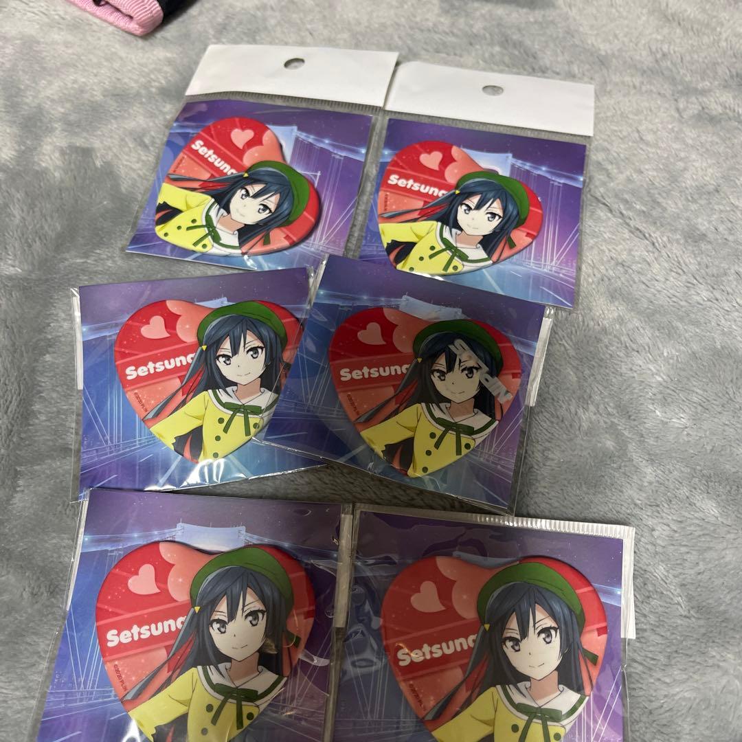 ラブライブ虹ヶ咲　優木せつ菜韓国限定ANIPLUSハート型バッジセット