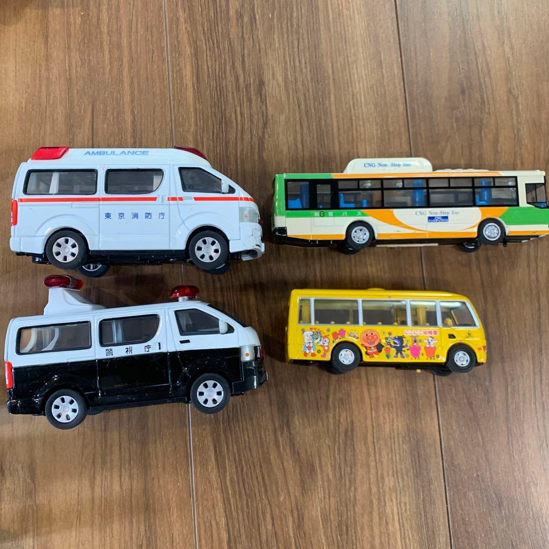 ダイヤペット　ミニカー　警視庁　幼稚園バス　都営バス　ハシゴ車　新幹線
