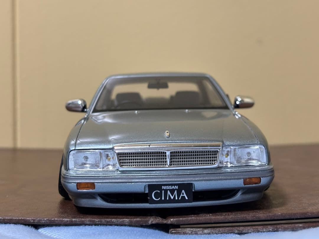 希少！31シーマ 1/18 samurai CIMA シルバー レジンモデル