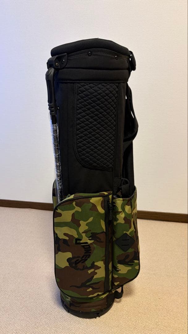 Jonesゴルフ　キャディバッグ　カモ柄　ロゴ刺繍付