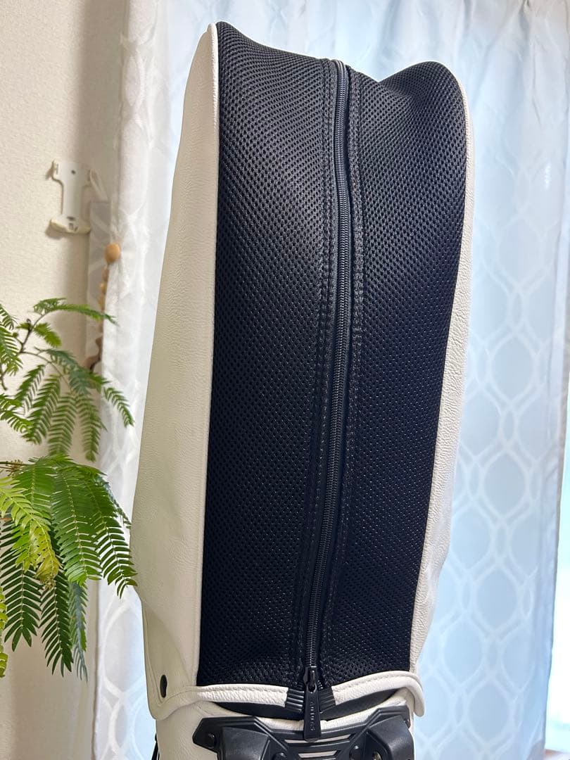 アディダスゴルフ キャディバッグ スタンド式 8.5型 4分割