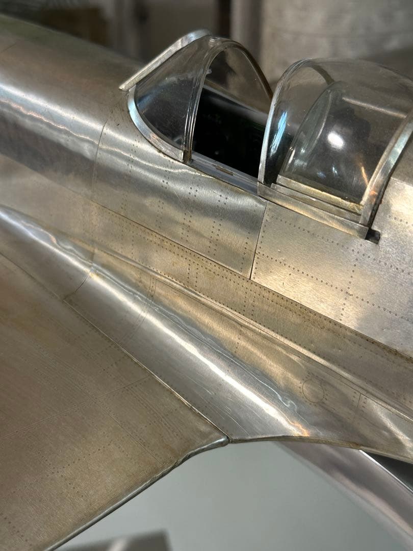 【東京23区配送無料】定価20万円　模型　アルミ　飛行機　卓上　スピットファイア