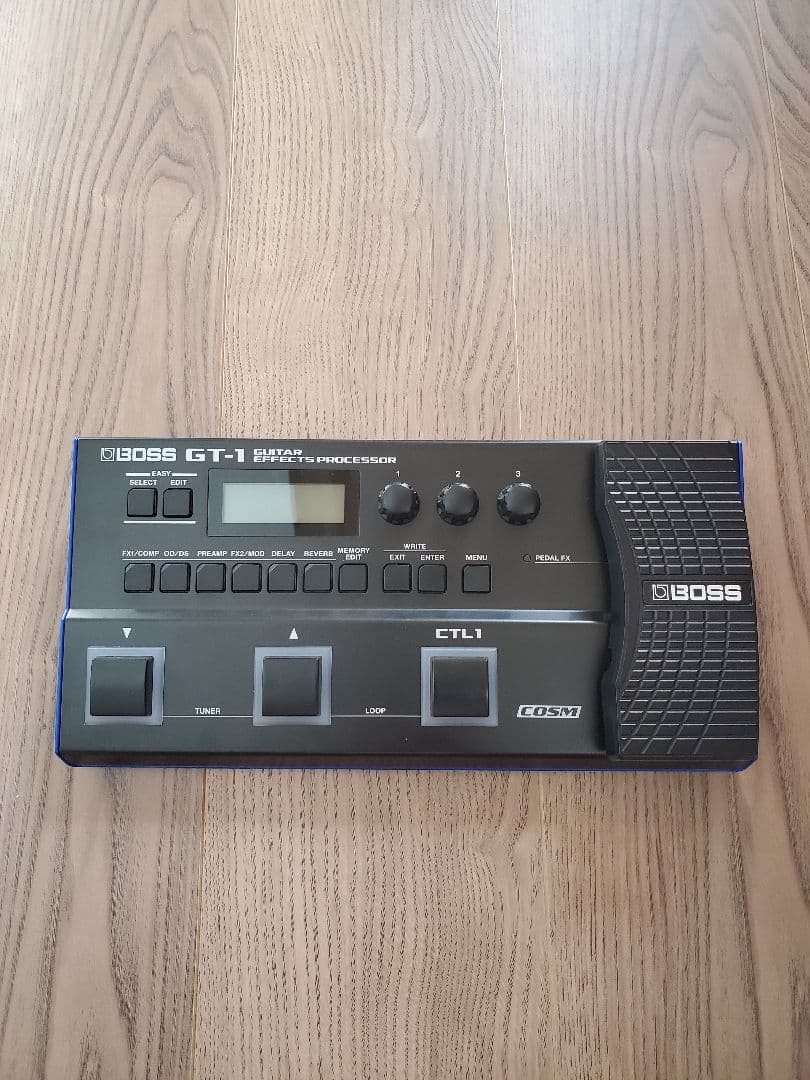 BOSS GT-1 ギターマルチエフェクター
