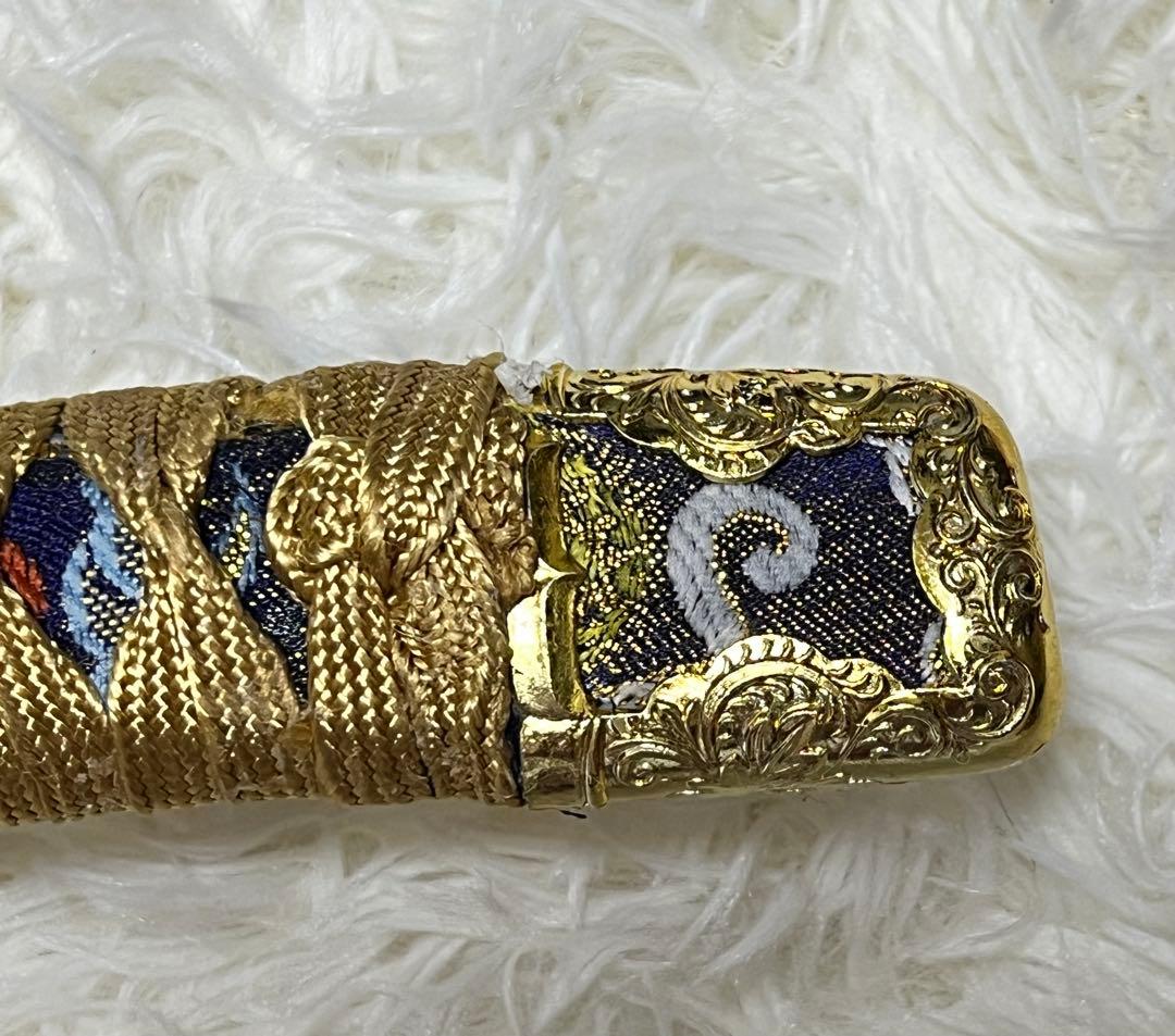 模造刀　日本刀　太刀　居合刀　金色と緑色の装飾