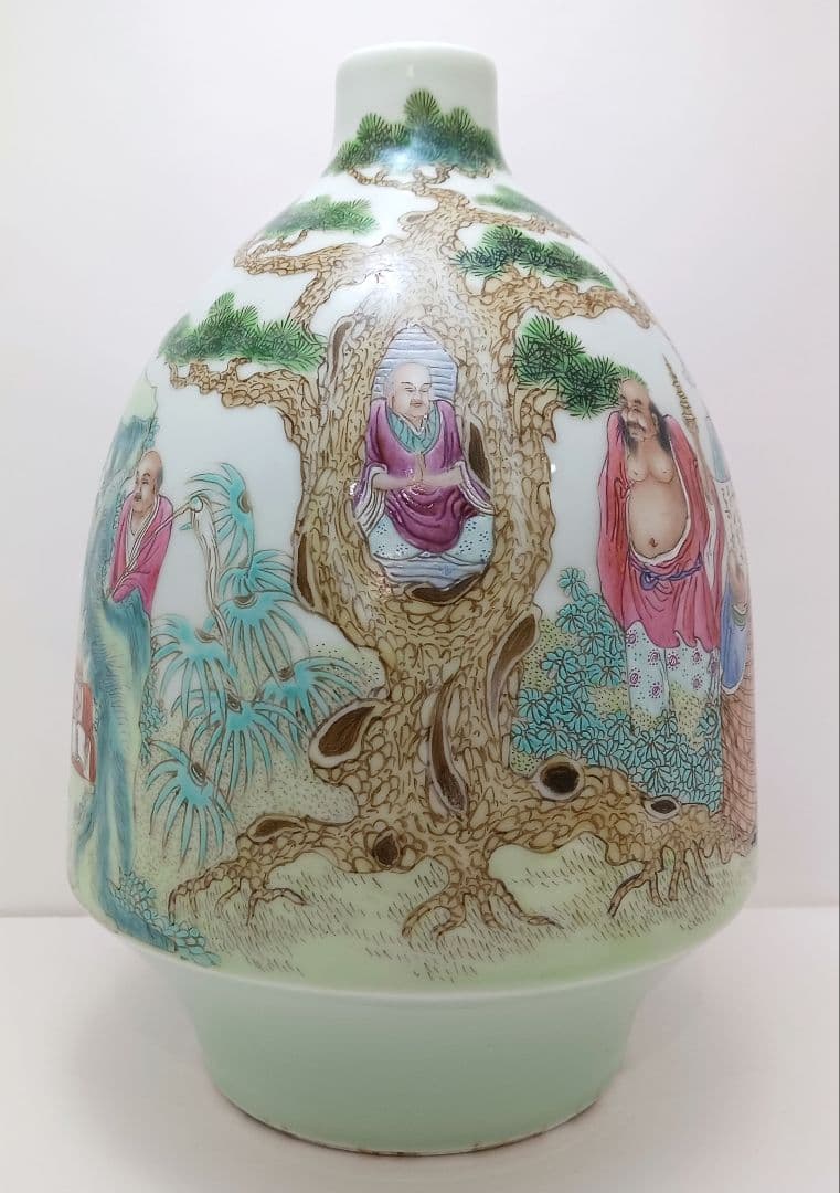 Y2979 中国 清代 雍正年製 粉彩 十六羅漢 壷 木箱付き