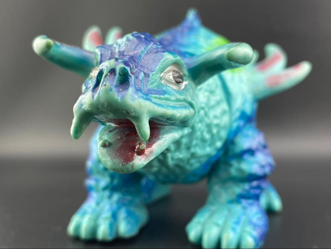 【中古品】当時物　マグネドン　水色成型　ブルマァク　帰ってきたウルトラマン　怪獣