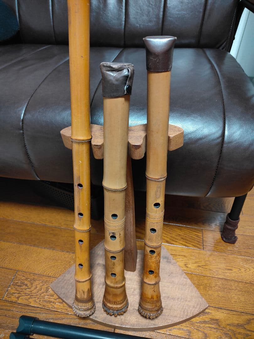 和 尺八 竹製 銘有 楽器 縦笛 木製台座 オブジェ 虚無僧