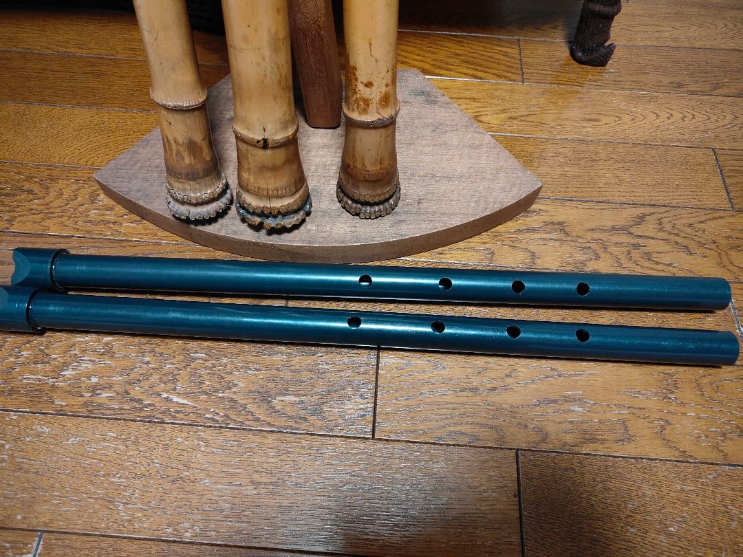 和 尺八 竹製 銘有 楽器 縦笛 木製台座 オブジェ 虚無僧