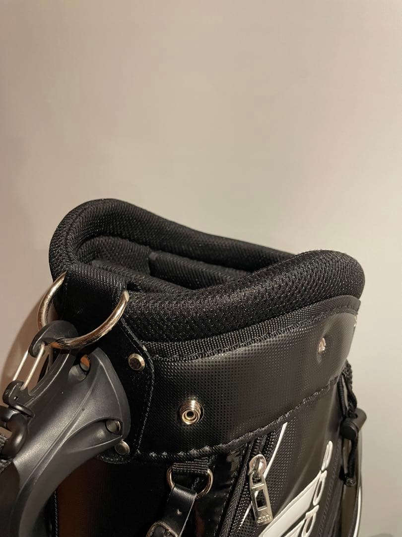 極上美品　アディダス　ゴルフバッグ　キャディバッグ