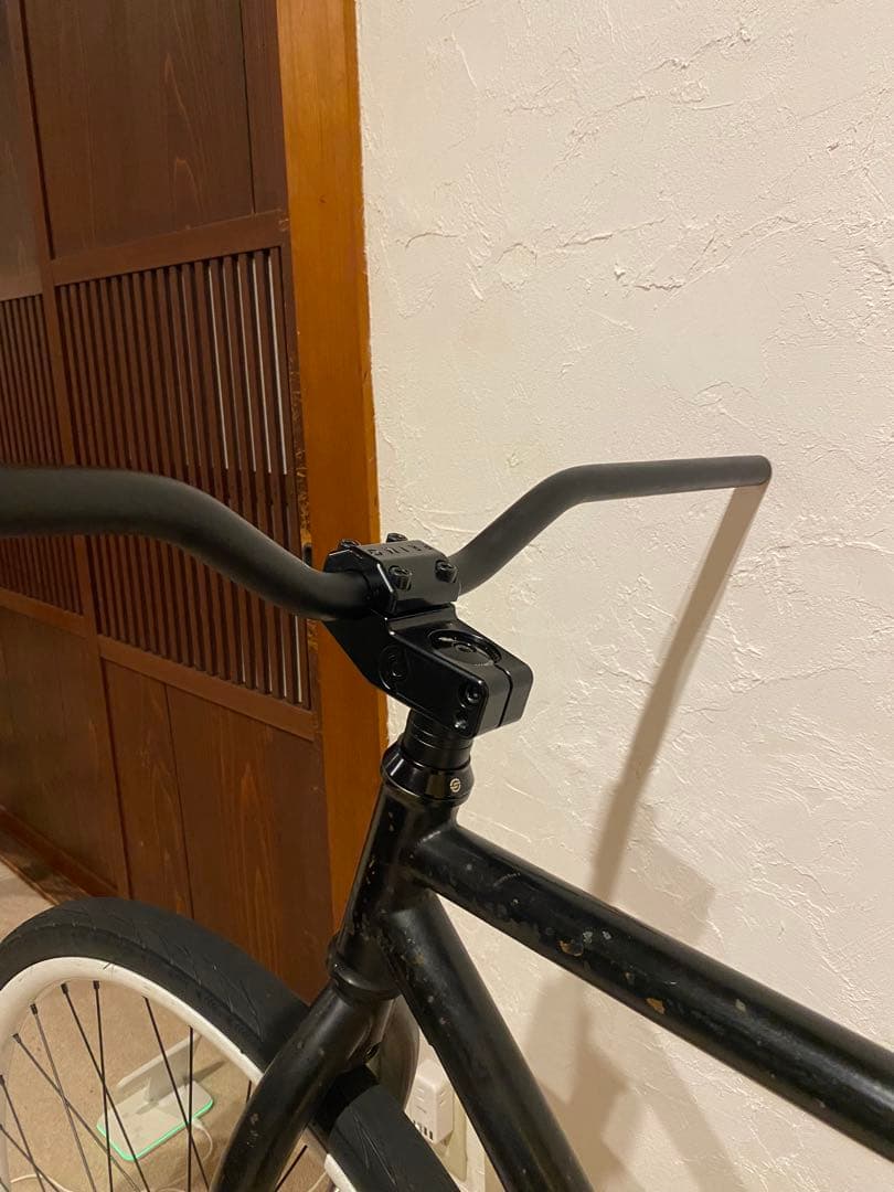 【送料込み】700c ボムトラックDIVIDEピストダーカスワン トリ車fgfs