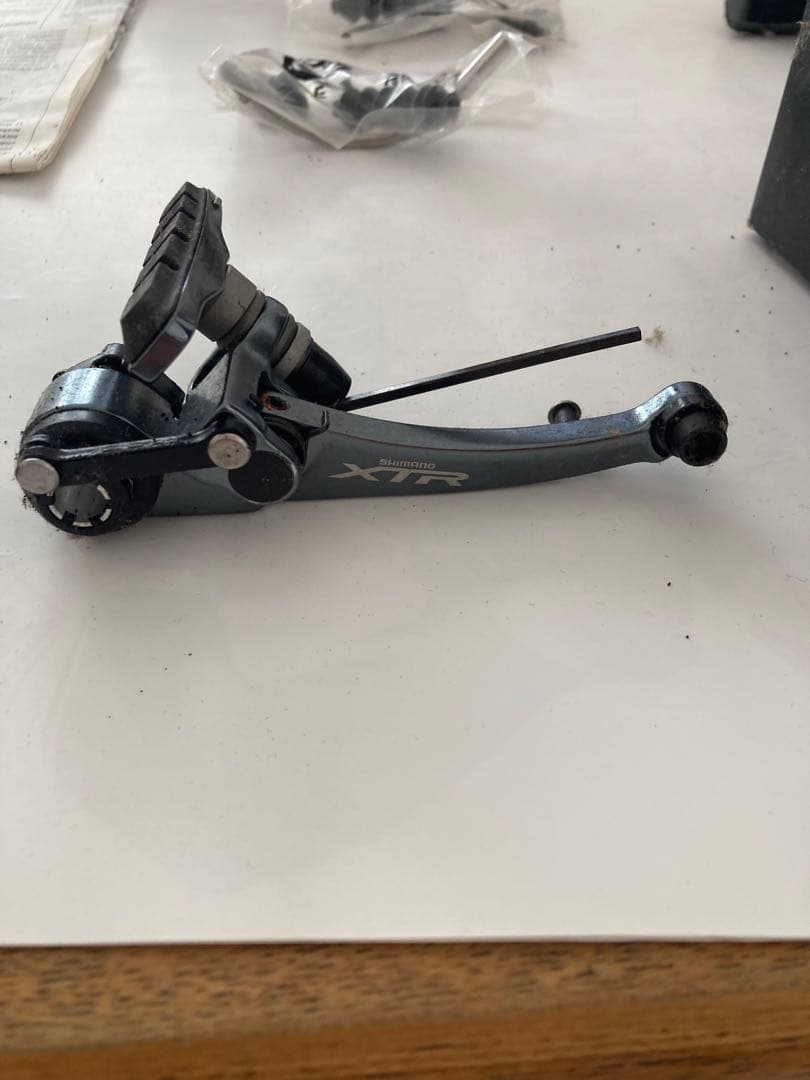 シマノXTR ブレーキ部品。