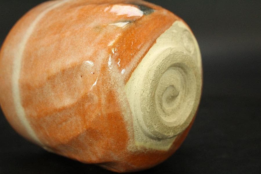 茶道具 楽焼 赤楽面取筒茶碗 抹茶茶碗 清楽印 八十本立 茶筅付 美品 765