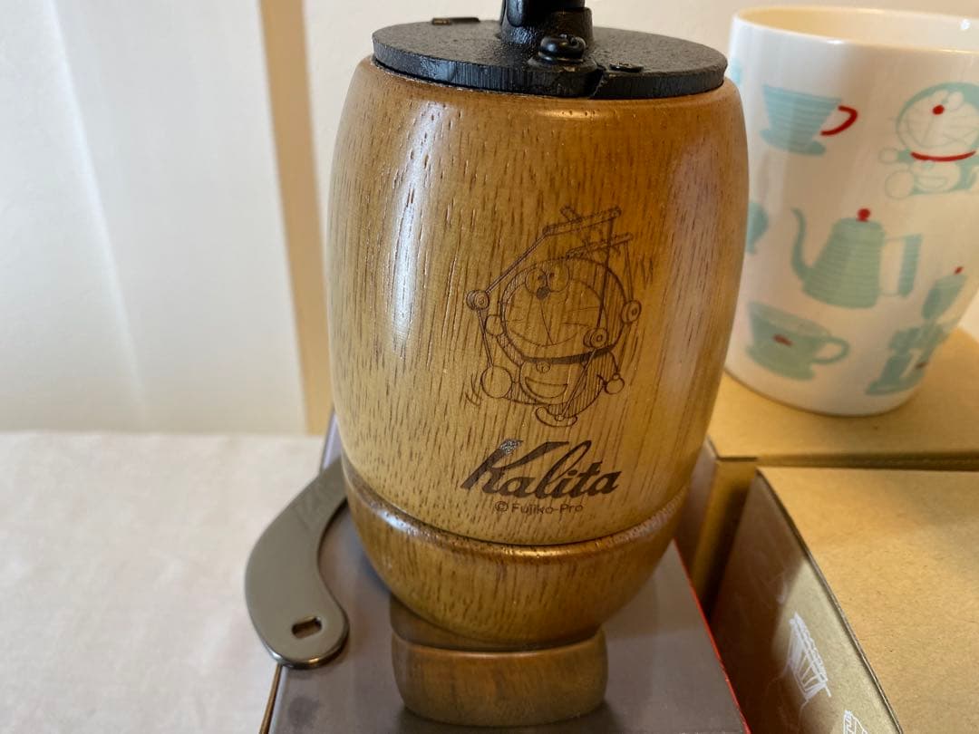 新品⭐︎カリタ ドラえもん ミル マグカップ 手ぬぐい4個セット