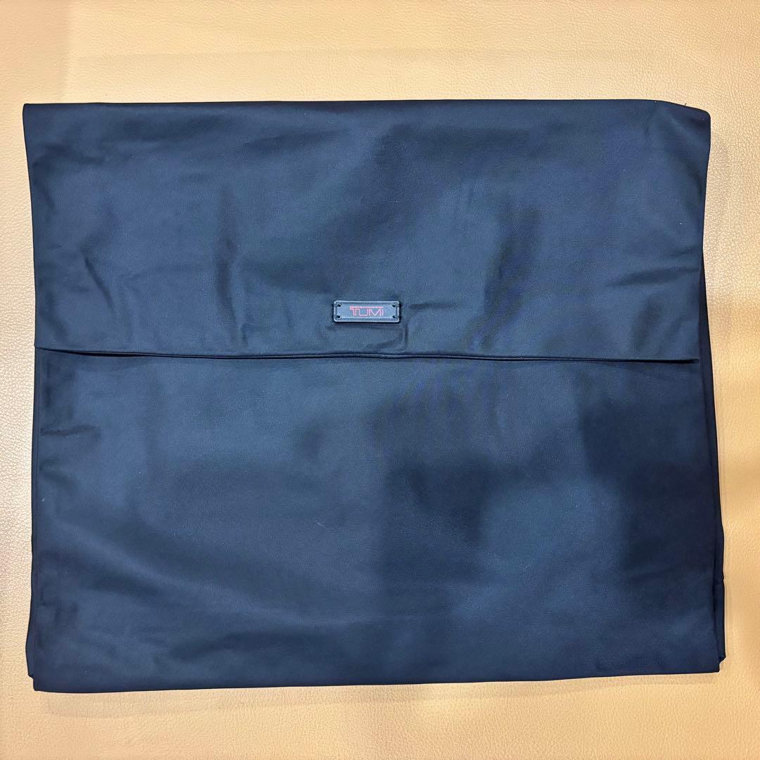 新品TUMI　旅行や出張にシワにならずに収納できる優れもの大容量パック　希少限定
