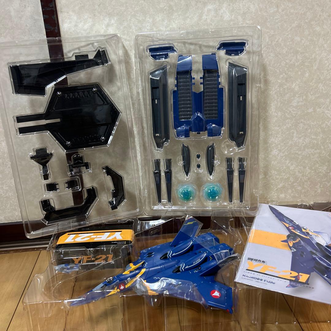 バンダイ DX超合金 YF-21(ガルド・ゴア・ボーマン機)