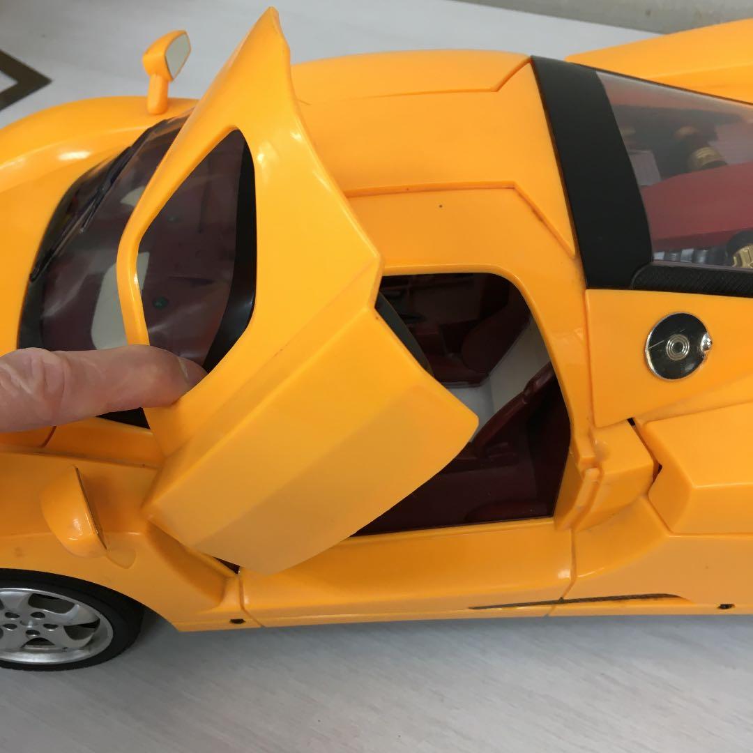 エンツオフェラーリラジコン　1/8ジャンク