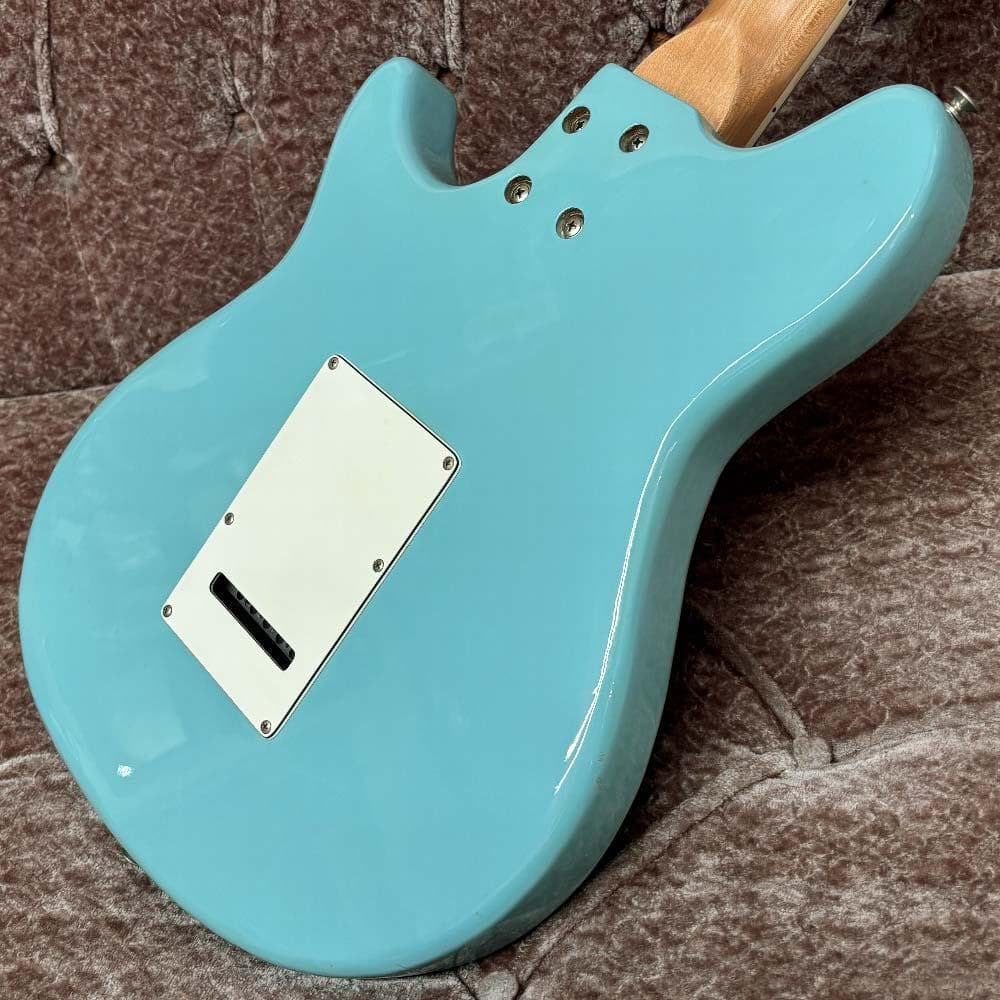 VINTAGE エレキギター ミントブルー系 弾きやすいギターです♪