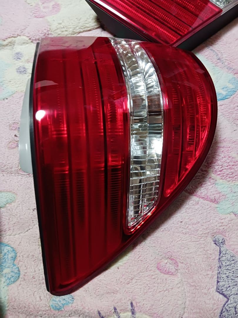 30セルシオ後期テールランプ右側