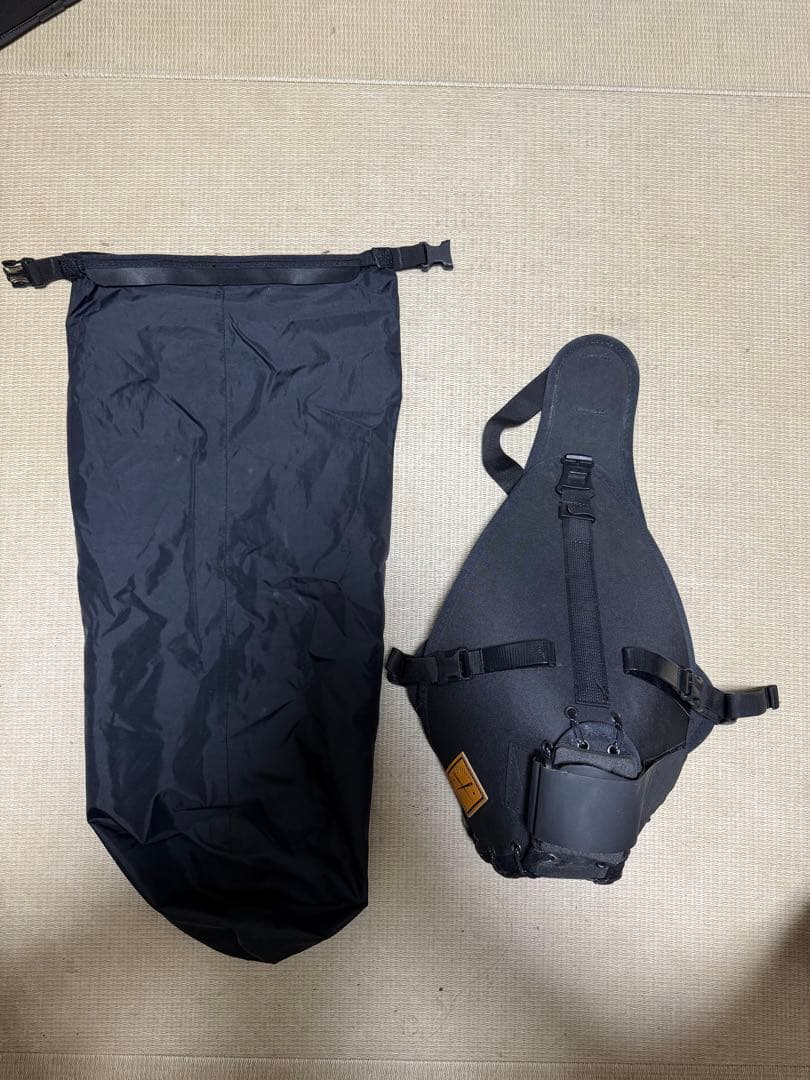 アクセサリー RESTRAP SADDLE BAG+DRY BAG 14L