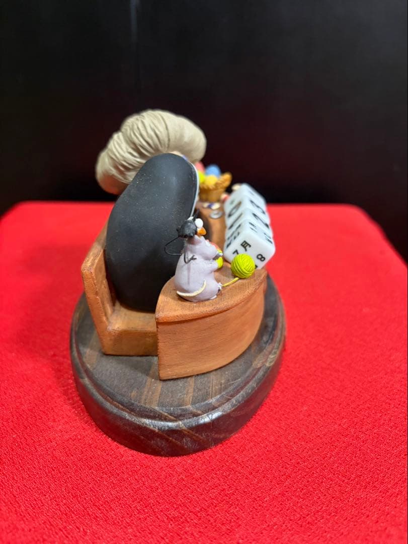 千と千尋の神隠し置物オブジェ カオナシ　湯婆婆　スタジオジブリ万年カレンダー