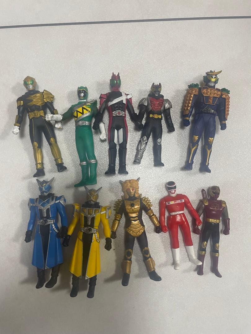 仮面ライダーなど165体