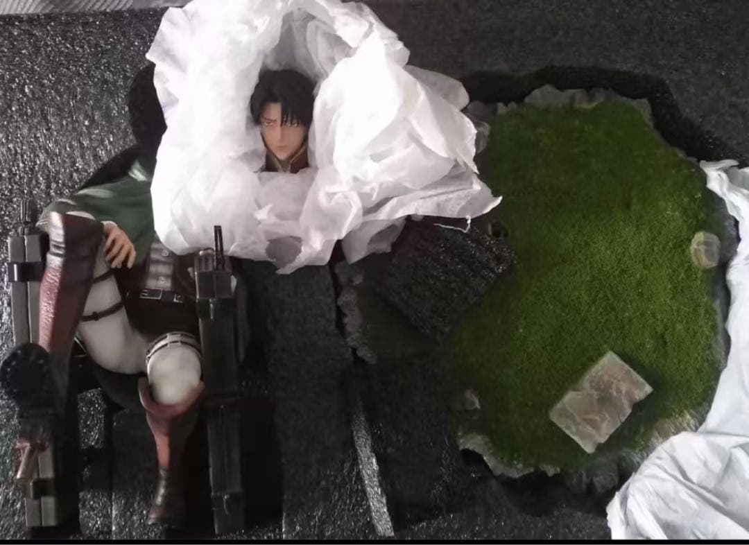 進撃の巨人 エルヴィン·スミ リヴァイ ガレージキット ガレキ スタチュー③