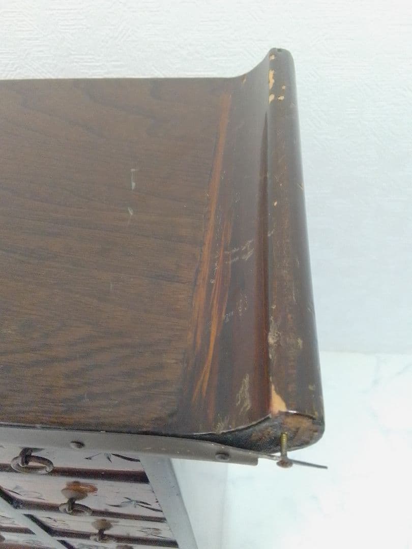 薬箪笥 ヤクジャン 李朝家具 アンティーク 木製 小物入れ 16杯 観音開き