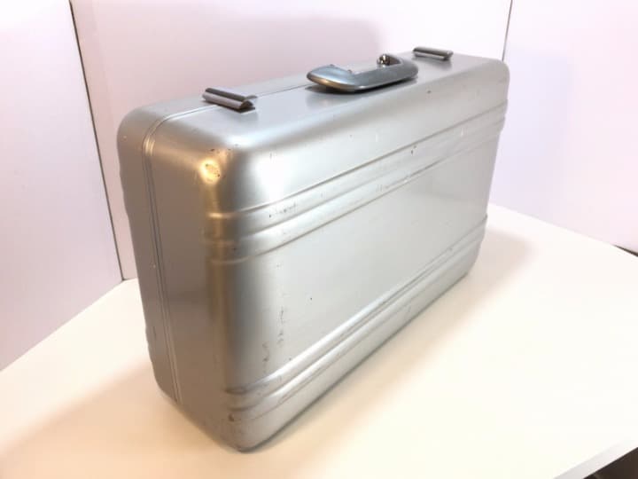 希少赤ハリ HALLIBURTON ハリバートン アルミ ガンケース