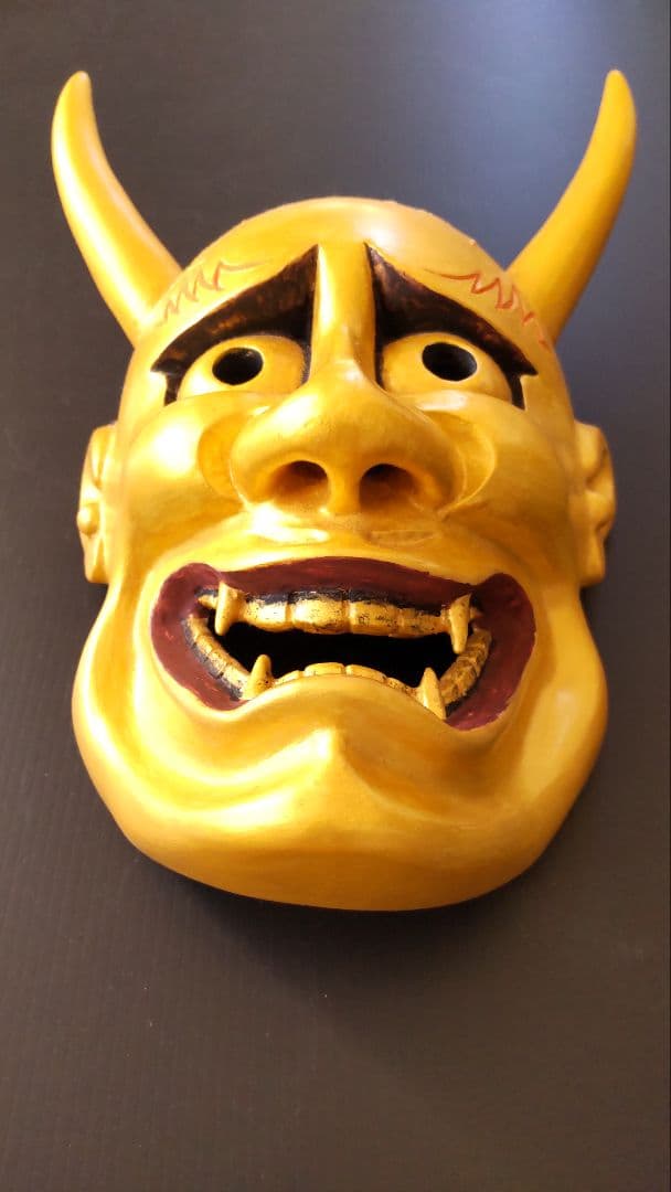 金色の般若 能面