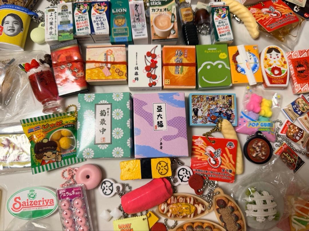 ガチャガチャ　大量まとめ売り　ミニチュア　食べ物