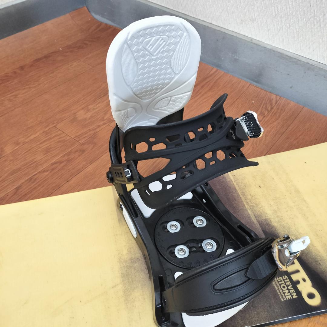 NITRO ADDICT STEVEN STONE コラボモデル 152cm