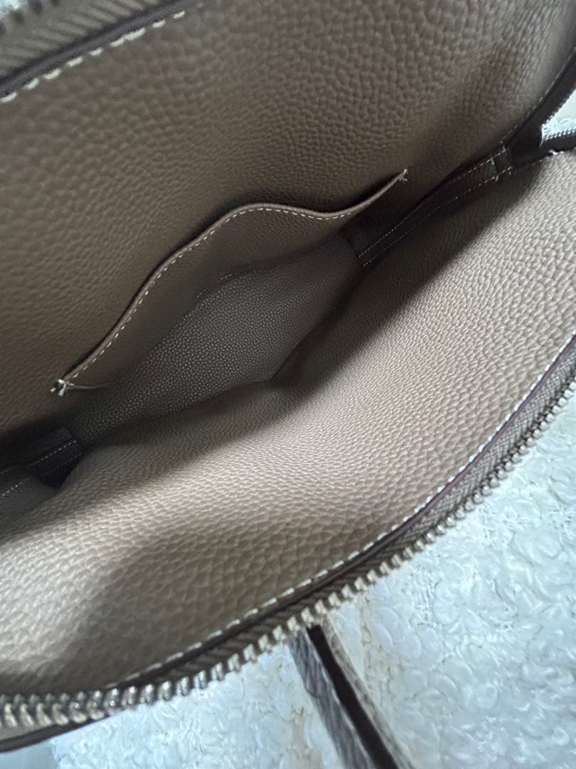 ワケアリ　本革　ノーブランド　エトープ　レディース　ハンドバック