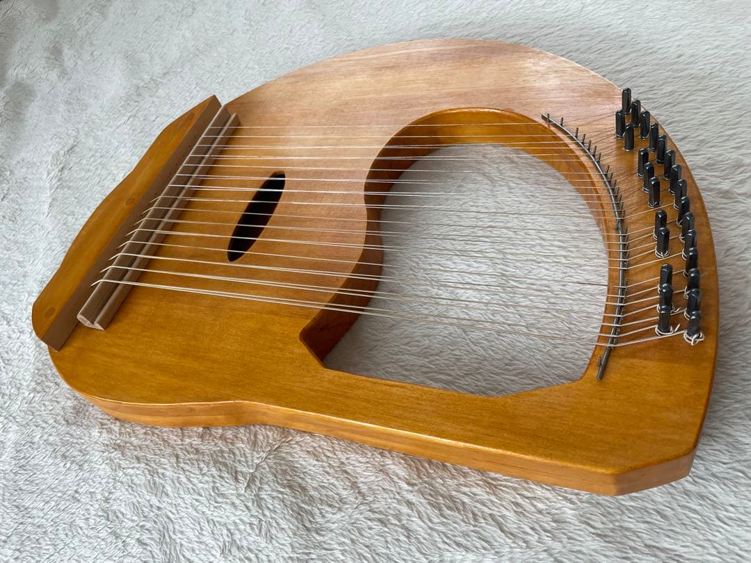 25弦　ライアー　リラ　木製アーチ型ハープ