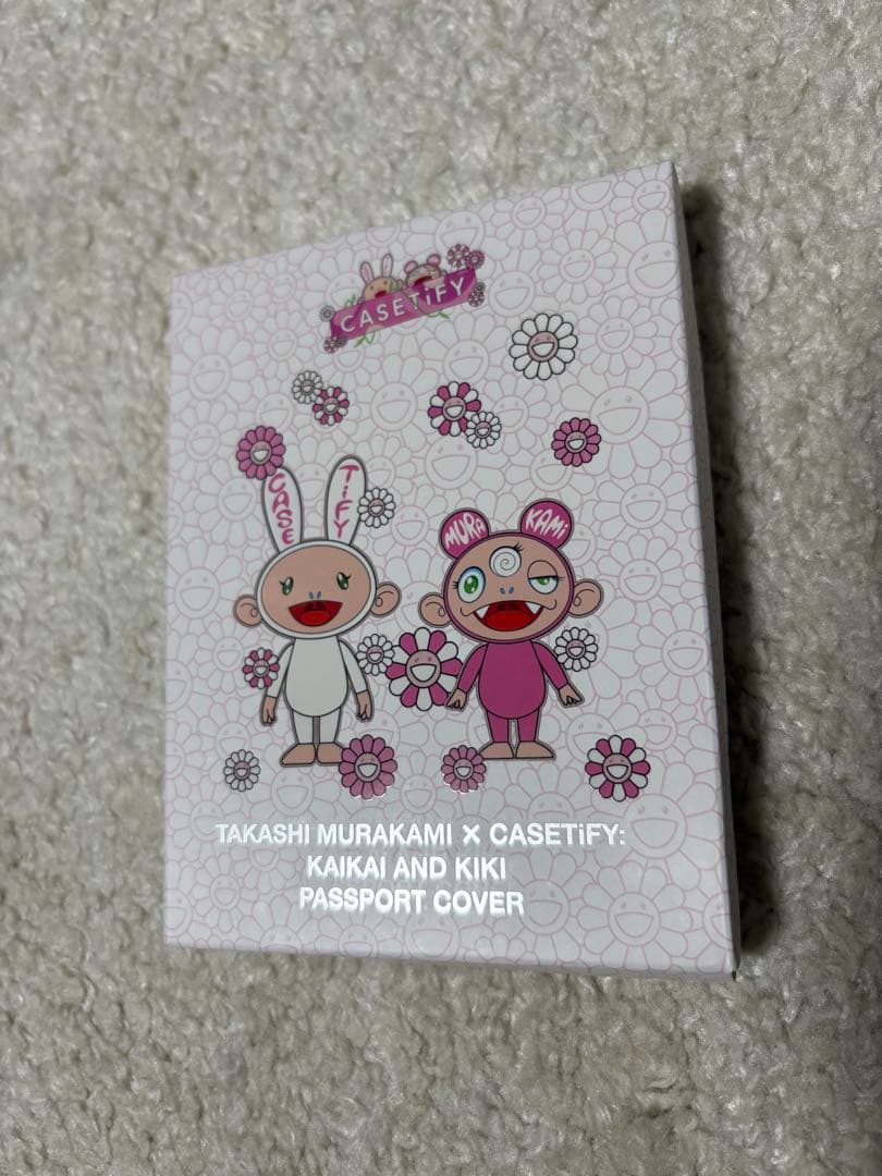 村上隆　ケースティファイ　カイカイキキ LA購入特典　パスポートカバー