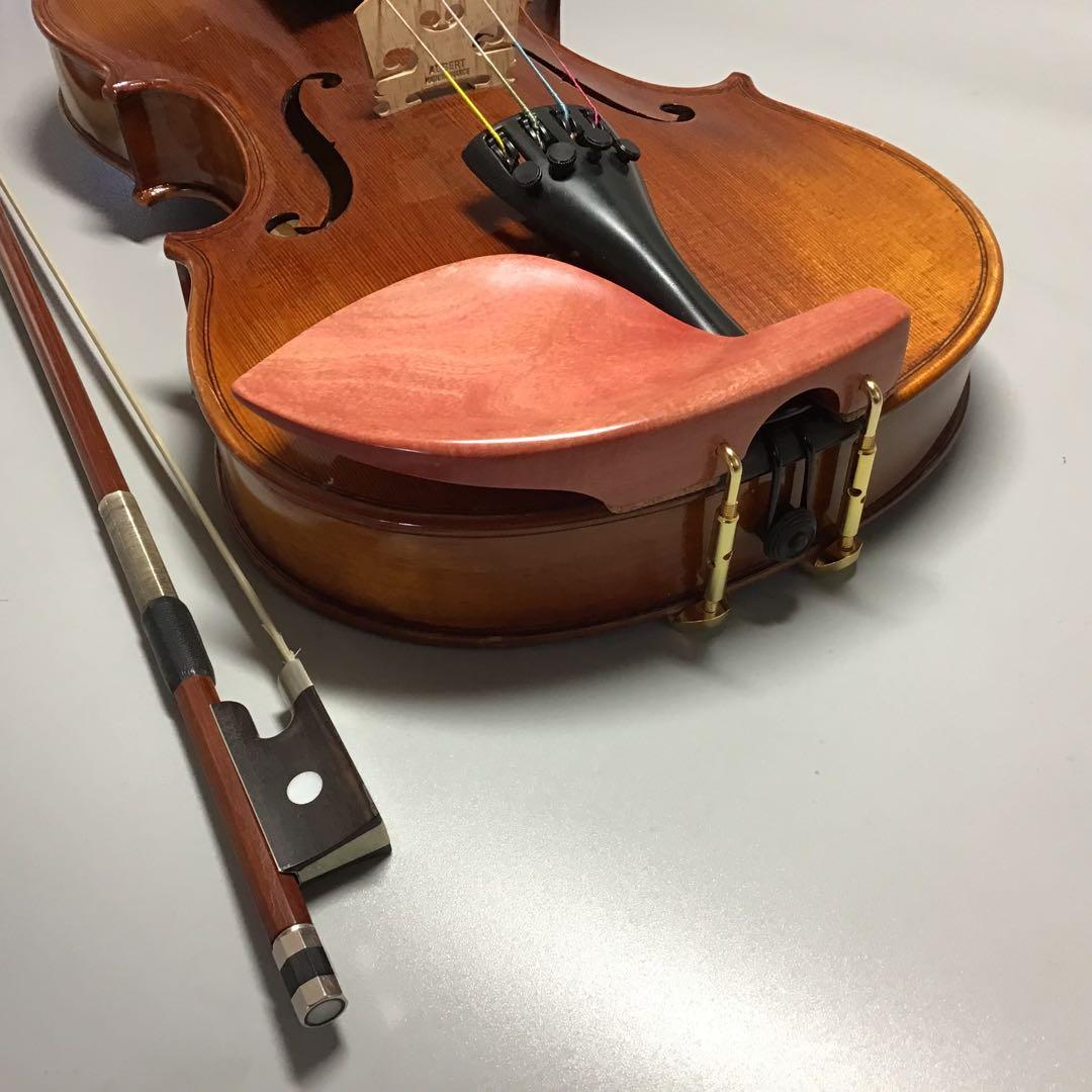 バイオリン顎当てピンクアイボリー　クローソン