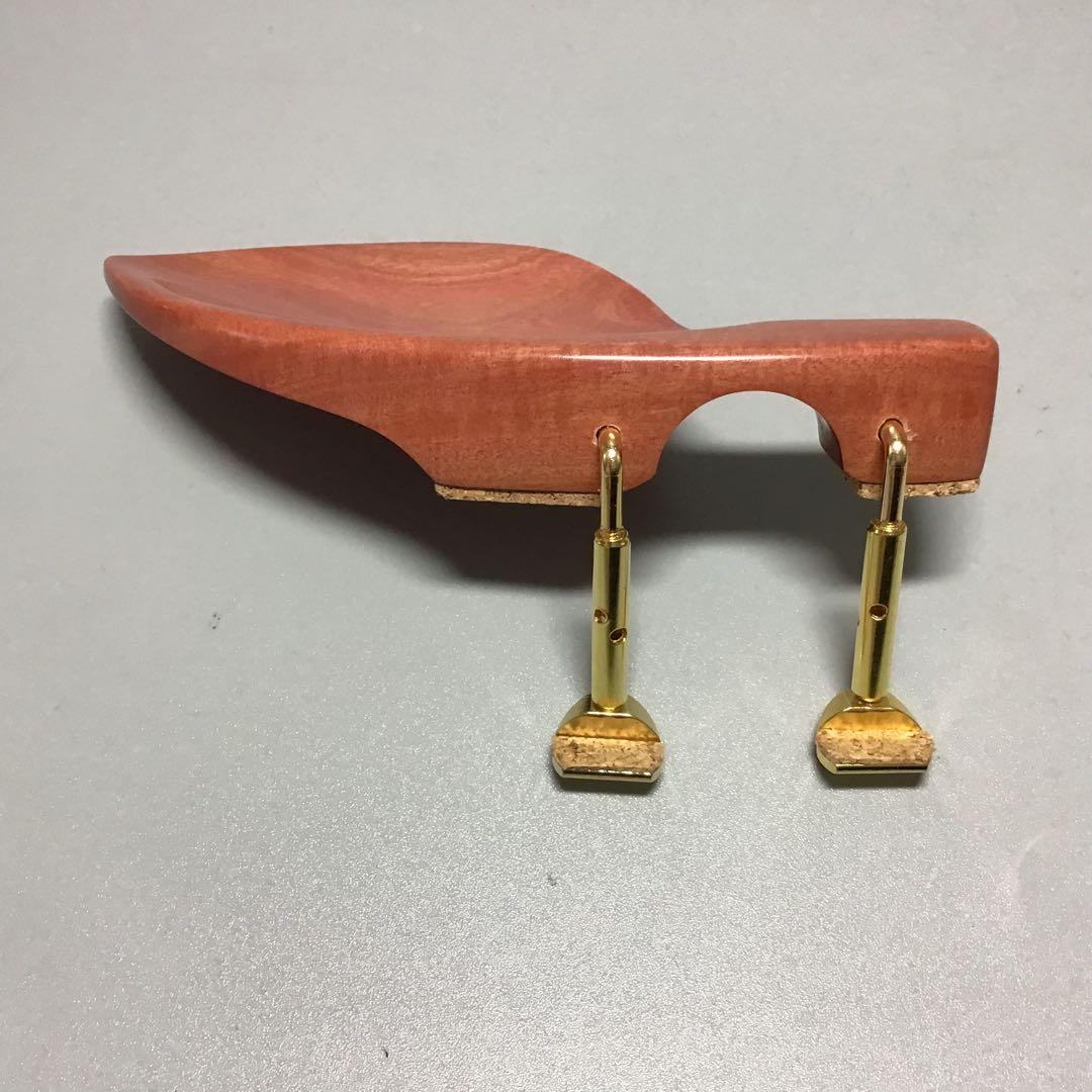 バイオリン顎当てピンクアイボリー　クローソン