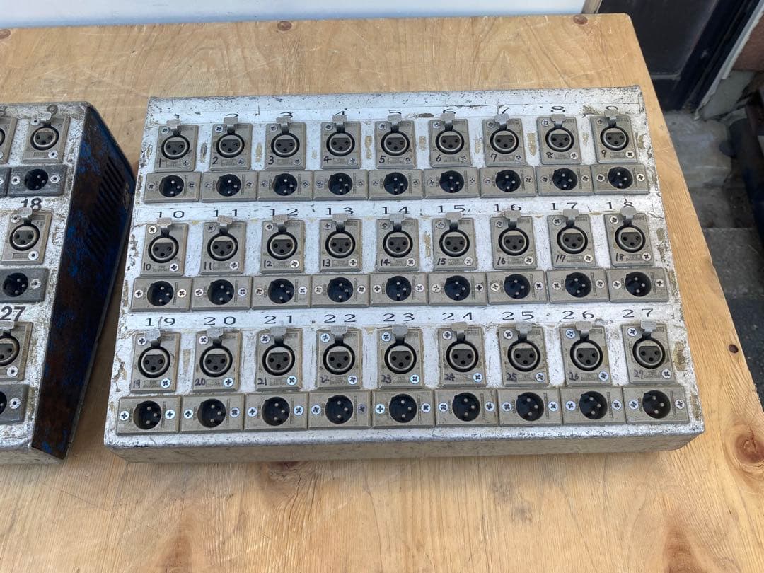 メーカー不明　コネクターパネル　2台セット　ジャンク品　中古品